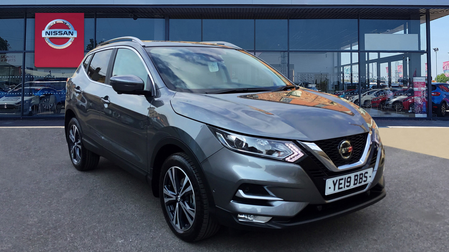 Buy Online Nissan Qashqai 1.3 DiGT 160 NConnecta 5dr DCT Petrol